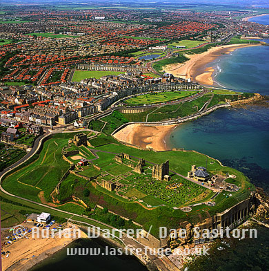Aerial photo of Tynemouth Priory and Castle, Tyne and Wear
