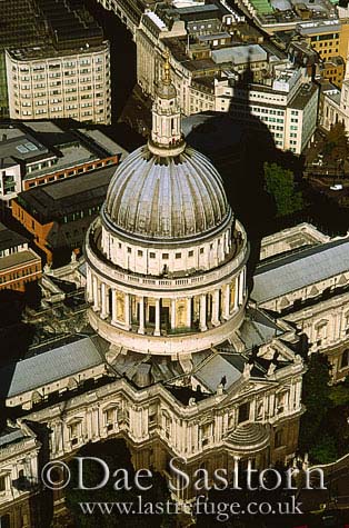 Aerial photo of St. Paul's Cathedral, London : aw_london03